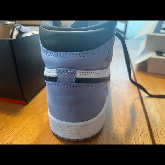 Jordan 1 University blue